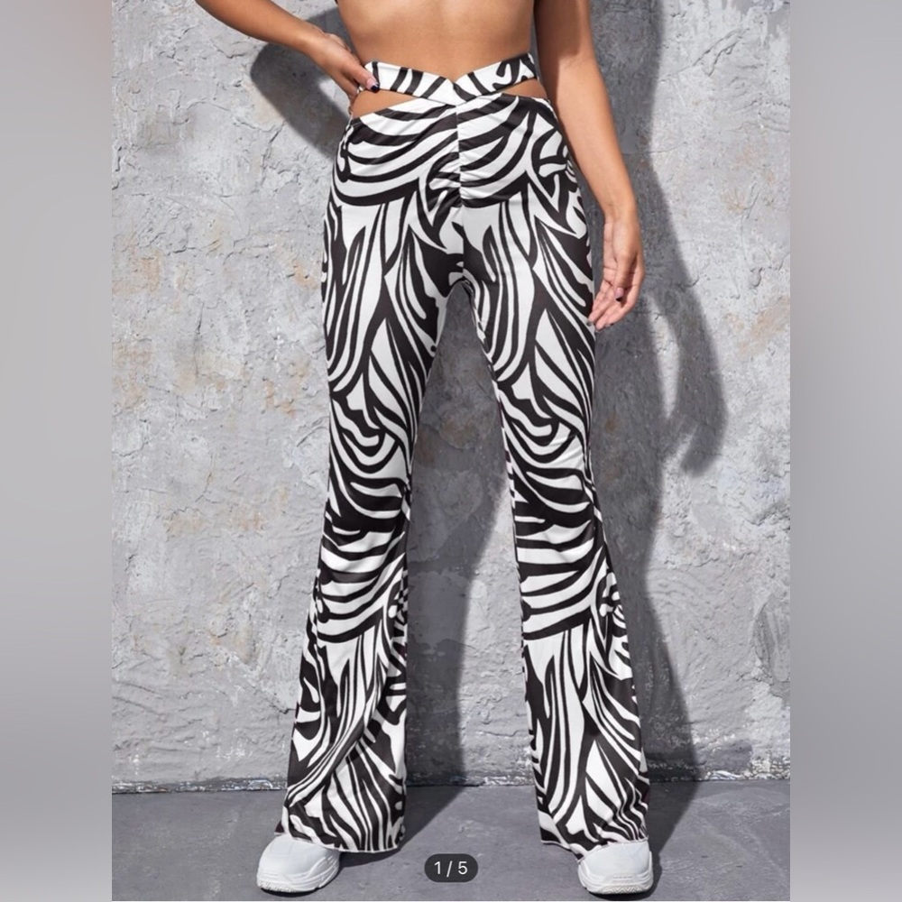 Cut-Out Side Zebra Print Flared Pants